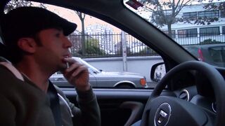 Lili découvre que son taxi est un acteur porno!